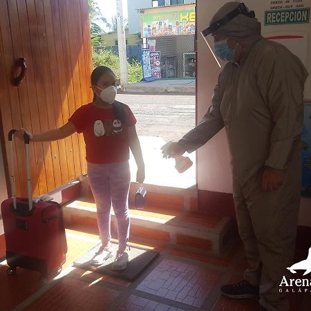Hostal Arena Negra Puerto Ayora  Εξωτερικό φωτογραφία