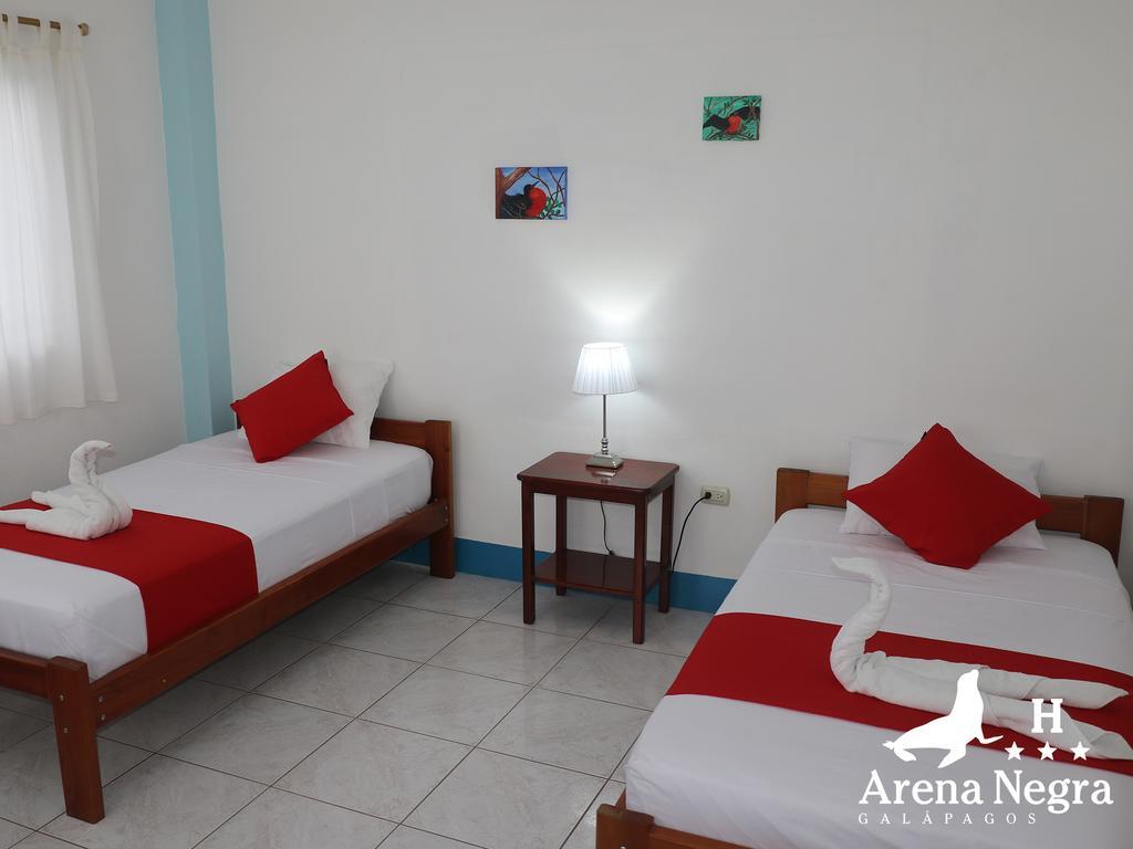 Hostal Arena Negra Puerto Ayora  Εξωτερικό φωτογραφία