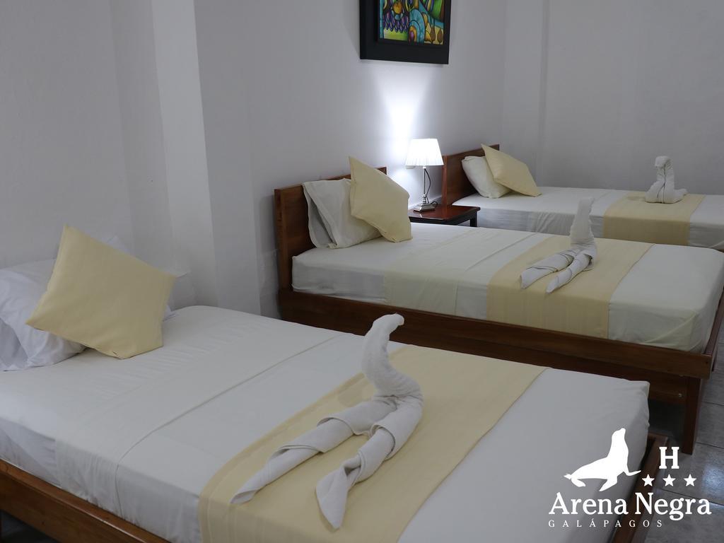 Hostal Arena Negra Puerto Ayora  Εξωτερικό φωτογραφία