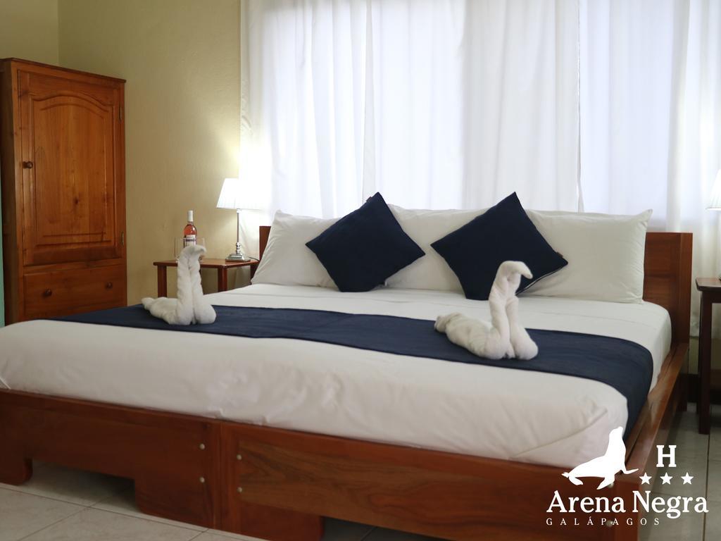 Hostal Arena Negra Puerto Ayora  Εξωτερικό φωτογραφία