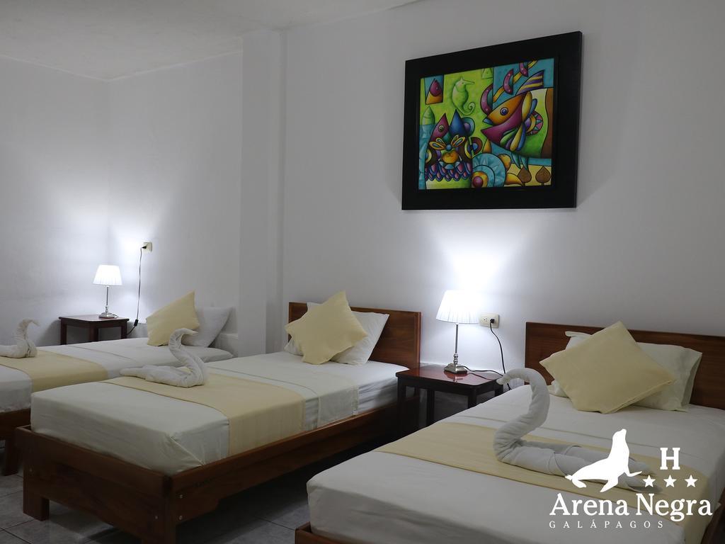 Hostal Arena Negra Puerto Ayora  Εξωτερικό φωτογραφία